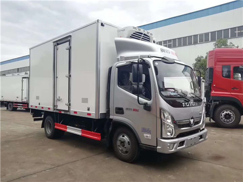 現(xiàn)有一臺福田奧鈴新捷運4.2米冷藏車現(xiàn)車,低價虧本出售！虧本出售！
