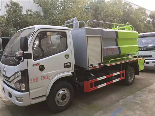 國(guó)六東風(fēng)小多利卡清洗吸污車兩用車清水箱2方，污水4方