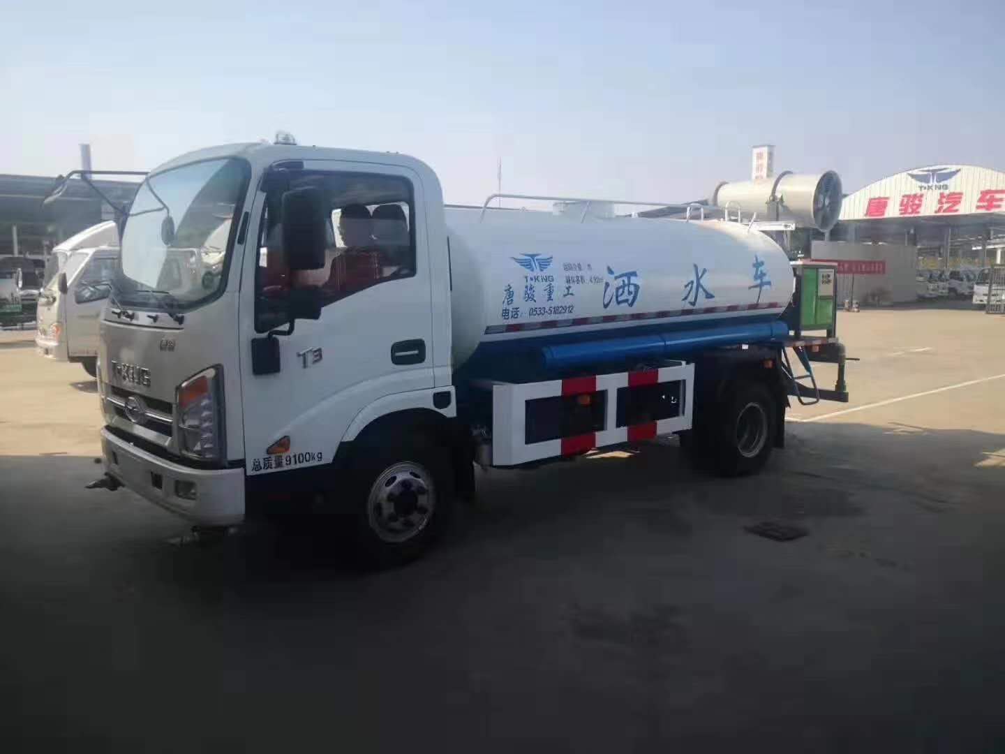 國六最便宜黃牌6方灑水車已出環(huán)保齊全，匹配云內(nèi)D25發(fā)動機，可帶霧炮