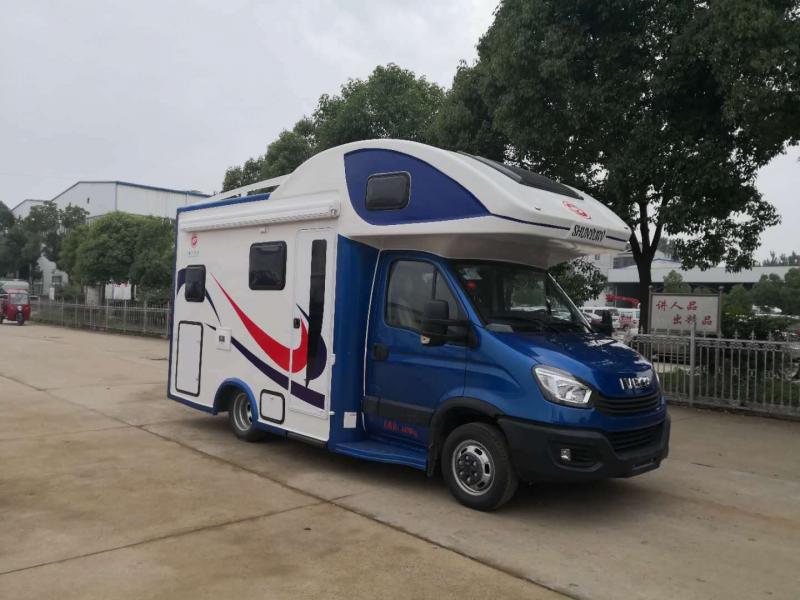 依維柯C型歐勝旅居房車，是實現(xiàn)您 “生活中旅行，旅行中生活”