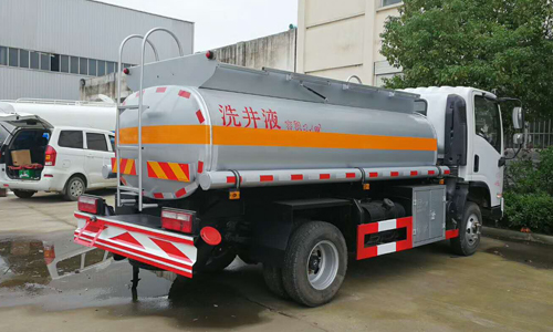 油罐車與供液車究竟有什么不同呢？