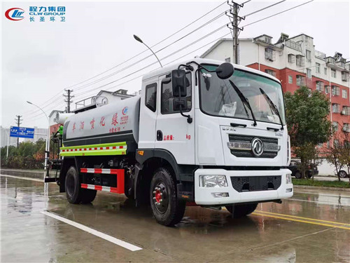 現(xiàn)車！現(xiàn)車！現(xiàn)車！東風(fēng)D9灑水車圖片參數(shù)介紹
