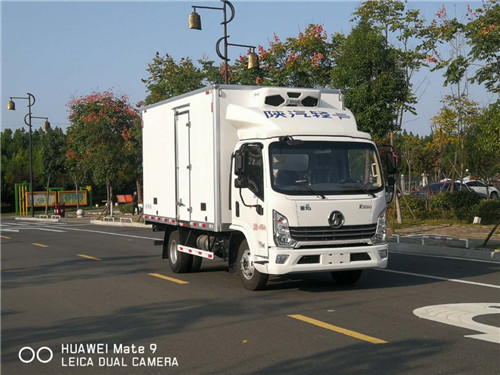 陜汽輕卡徳龍K3000國六濰柴130馬力冷藏車符合國家新規(guī)，現(xiàn)車多多，藍(lán)牌車的首選