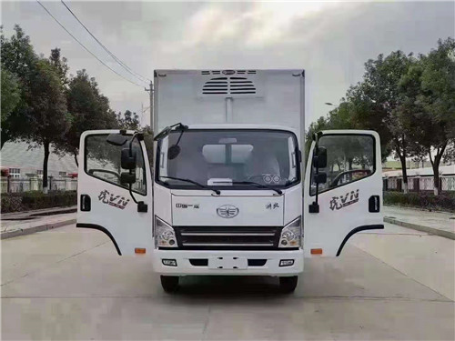 解放國(guó)六4.2米藍(lán)牌冷藏車，冷藏車專用底盤，整車不超重