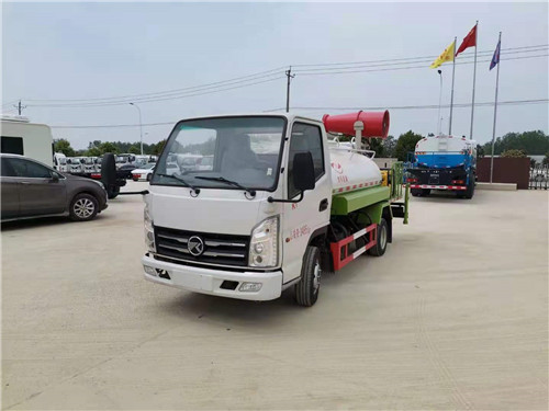 國(guó)六藍(lán)牌3噸灑水車(chē)推薦