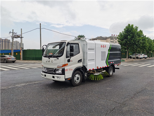 江淮新款駿鈴V3掃路車(chē)廠家直銷(xiāo)價(jià)格優(yōu)惠