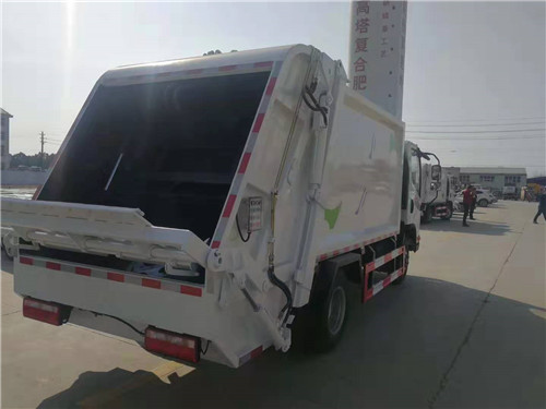 國(guó)五解放虎VN壓縮式垃圾車(chē) (2).jpg