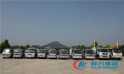  程力吊裝壓縮垃圾車專業(yè)廠，以科技創(chuàng)新為先導(dǎo)，吊裝壓縮垃圾車系列產(chǎn)品一舉成為網(wǎng)紅產(chǎn)品。